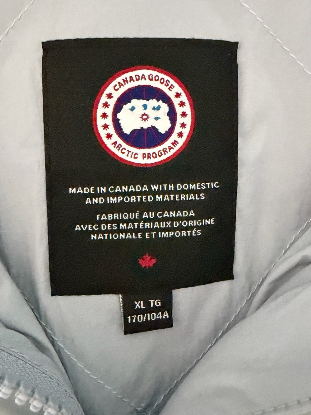 Canada Goose Clair Hooded Puffer Vest - Picture 3 of 10